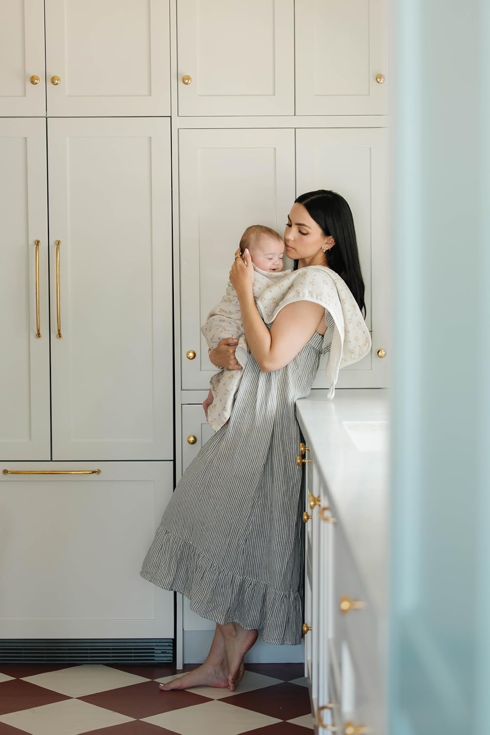 Oilo Burp Cloth 2-Pack Set, Large (12" X 22"), Organic Premium Cotton 4-Way Muslin, Luxuriously Soft, Super Absorbent, & Durable, Machine Washable, Dainty Floral & Sea Moss Sage Green Stripe