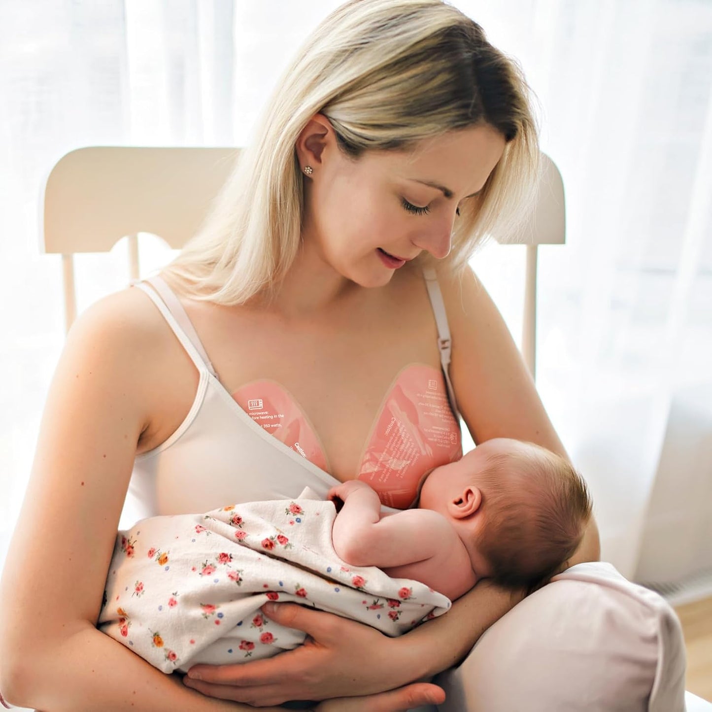 Momcozy Larger Breast Therapy Packs, Hot and Cold Breast Pads with 2 Soft Covers, Breastfeeding Essentials,2 Pack,Pink
