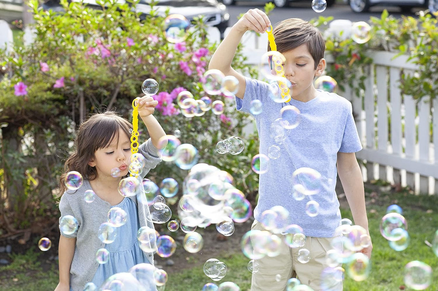 Gazillion Giant Bubble Solution 1 L – Creates Huge, Extra‑Elastic Bubbles, Safe & Non‑Toxic, Includes 7‑in‑1 Bubble Wand, Outdoor Refill for Wands, Machines & Kids’ Party Fun Ages 3 +