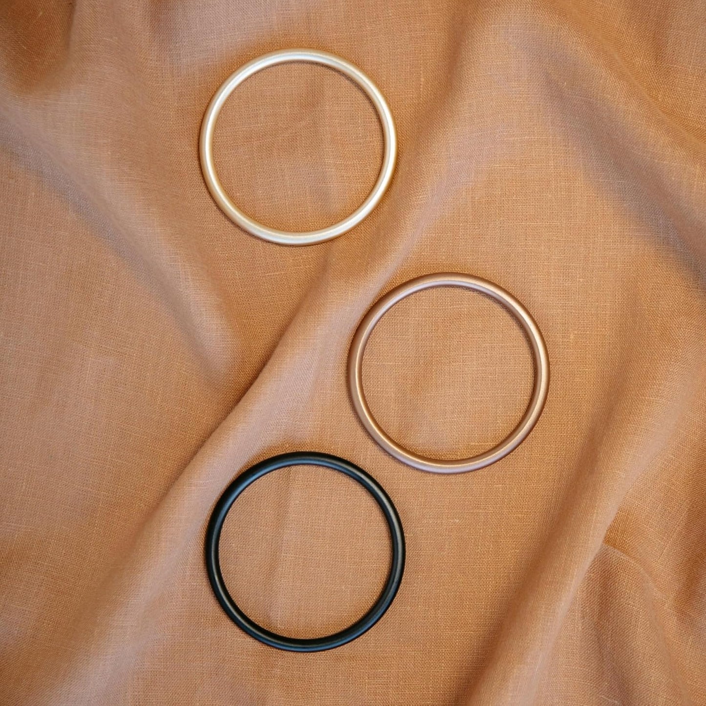 WildBird - Ring Sling Baby Carrier - Newborn to Up to 35 lbs - for Moms, Dads & Caregivers - 100% Natural European Linen Fibers - Versatile & Adjustable - 74” Size - Willow Fabric & Gold Ring