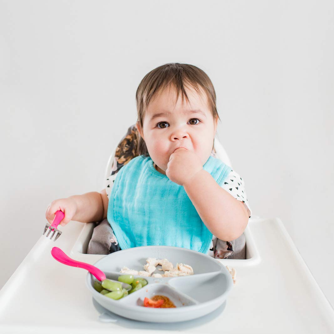 green sprouts Absorbent Organic Cotton Muslin Bibs, 0-12mo Hypoallergenic, STANDARD 100 by OEKO-TEX Certified, Tested for Hormones