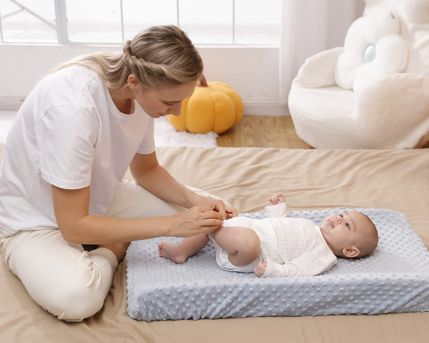 Solid Changing Table Pad Cover Cradle Sheet, Fits 32"/34''x16 Contoured Diaper Changing Pad, Ultra Soft Cozy Dots Plush Changing Table Covers, Breathable Wipeable Removable (Blue)