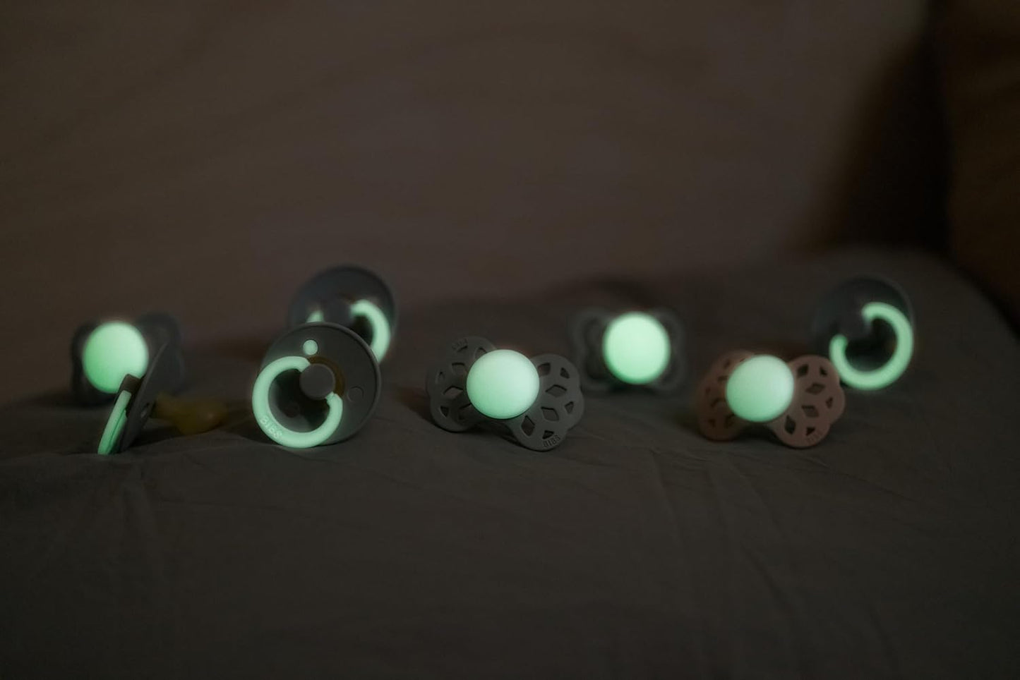 BIBS Colour Night Glow in The Dark Soother 2-Pack, BPA Free Dummy Pacifier, Round Nipple. Natural Rubber Latex, Made in Denmark, Size 2 (6-18 Months), Petrol Glow/Deep Space Glow