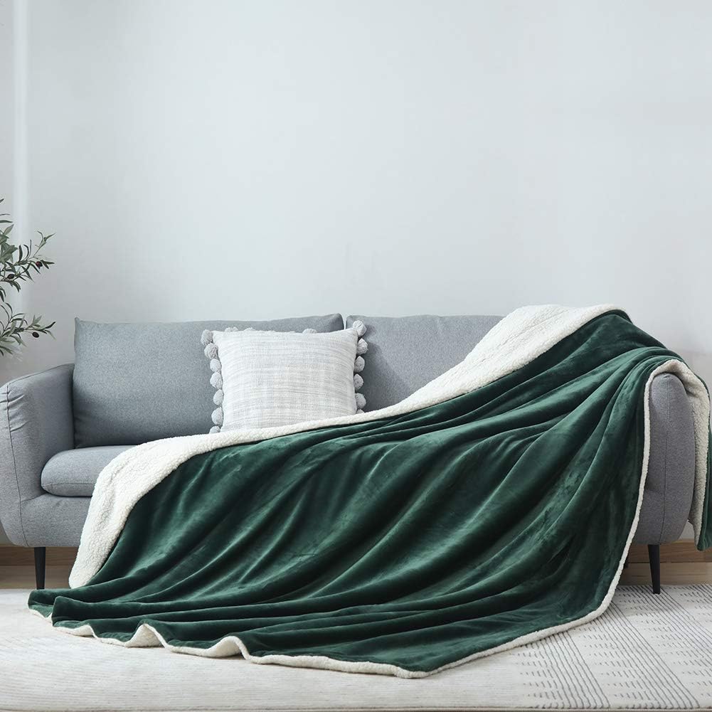 NANPIPER Bed Blanket Reversible Sherpa Flannel Blanket Super Soft Fuzzy Plush Fleece Microfiber (90"x90" Olive Green) Queen