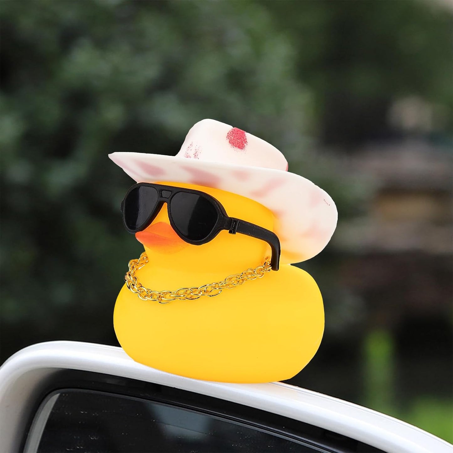 wonuu Car Rubber Duck, Yellow Duck Decoration Dashboard with Sun Hat Swim Ring Necklace Sunglasses for Car Dashboard Decorations, Pink White Cowboy Hat-Transparent