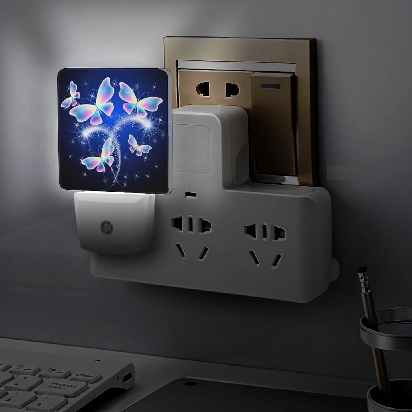 Butterfly Night Light, Plug into Wall Decor Nightlights for Bedroom, Bathroom, Hallway, Kitchen, with Dusk to Dawn Light Auto Sensors LED Night Lights for Boys Girls Women Men Room Gifts
