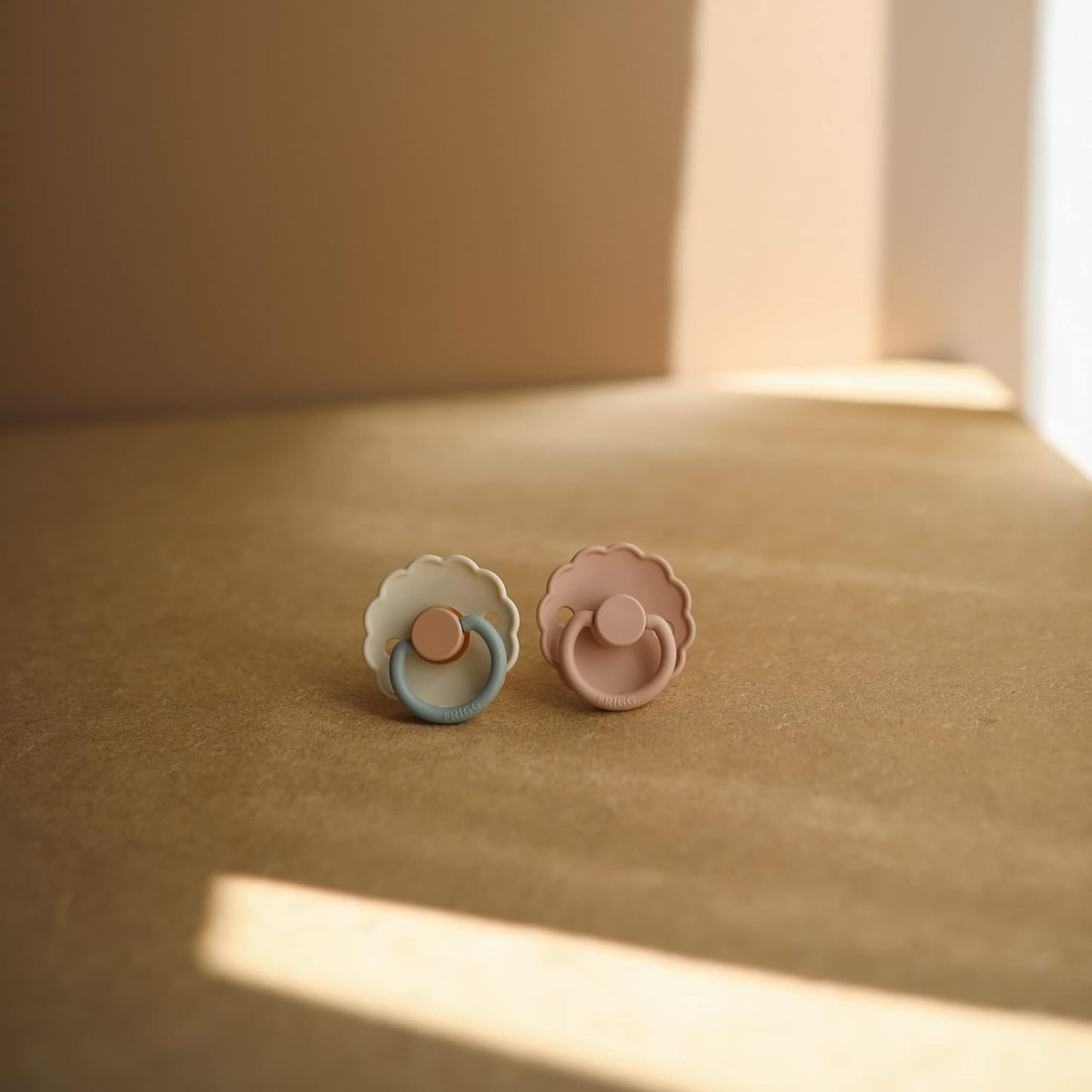 FRIGG Daisy Natural Rubber Baby Pacifier | Made in Denmark | BPA-Free (Cotton Candy/Sandstone, 0-6 Months) 2-Pack