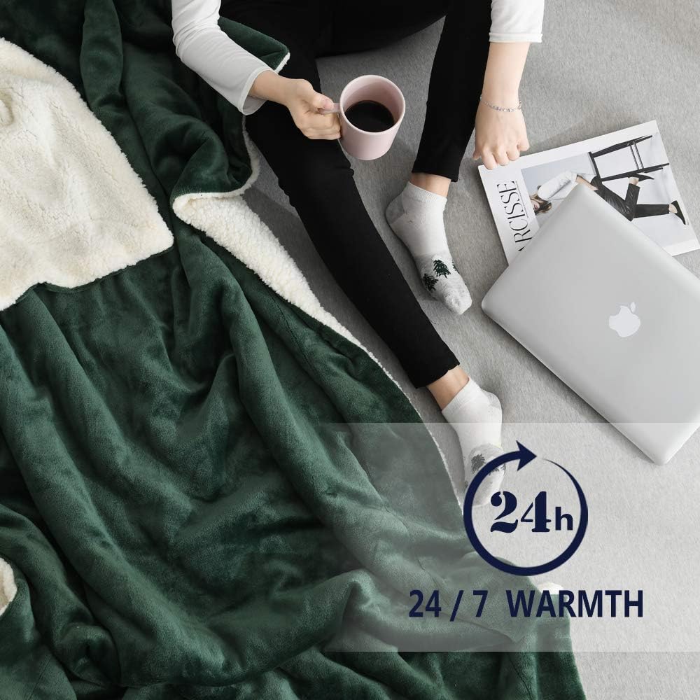 NANPIPER Flannel Blanket Reversible Sherpa Throw Blanket Super Soft Plush Warm Fleece Microfiber for Home/Outdoor/Travel (50"x60",Olive Green)