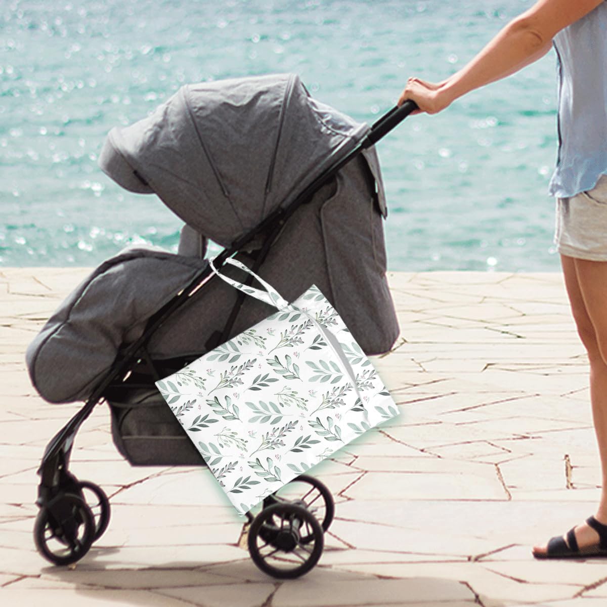 Wet Bag for Swimsuit Travel Pool Baby Cloth Diapers Dirty Yoga Gym Clothes Beach Bags Summer Gifts for Women Men Beach Vacation Essentials Leaves Waterproof Wet Dry Bag Travel Laundry Bags