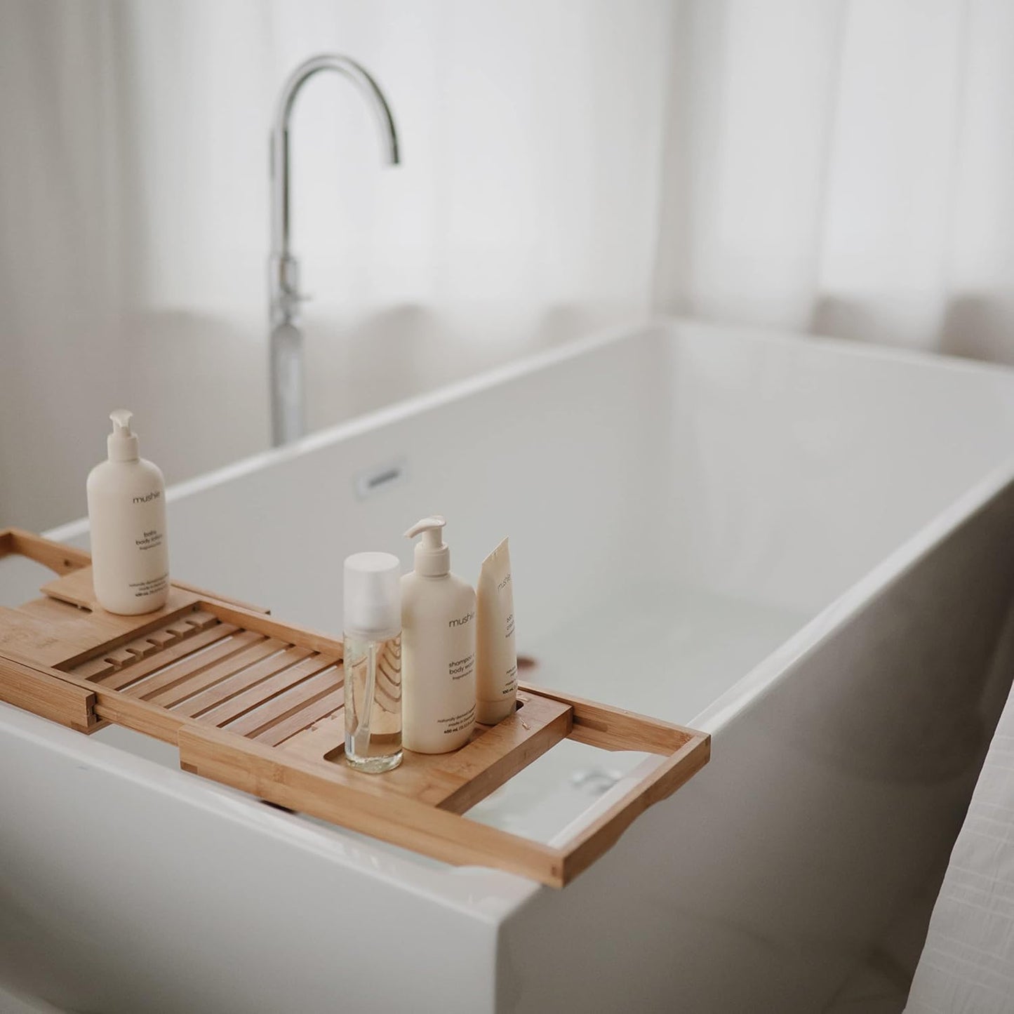 mushie Organic Baby Oil | Hypoallergenic, Lightweight to Prevent Moisture Loss | Certified COSMOS ORGANIC | Made in Denmark, 4.9 fl oz (145 mL)