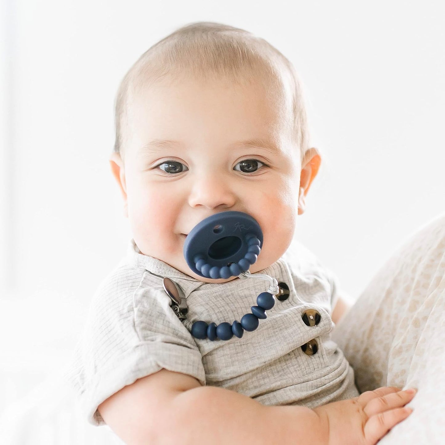 Ryan & Rose Cutie PAT Pacifier Teether (Bulb, Captain)