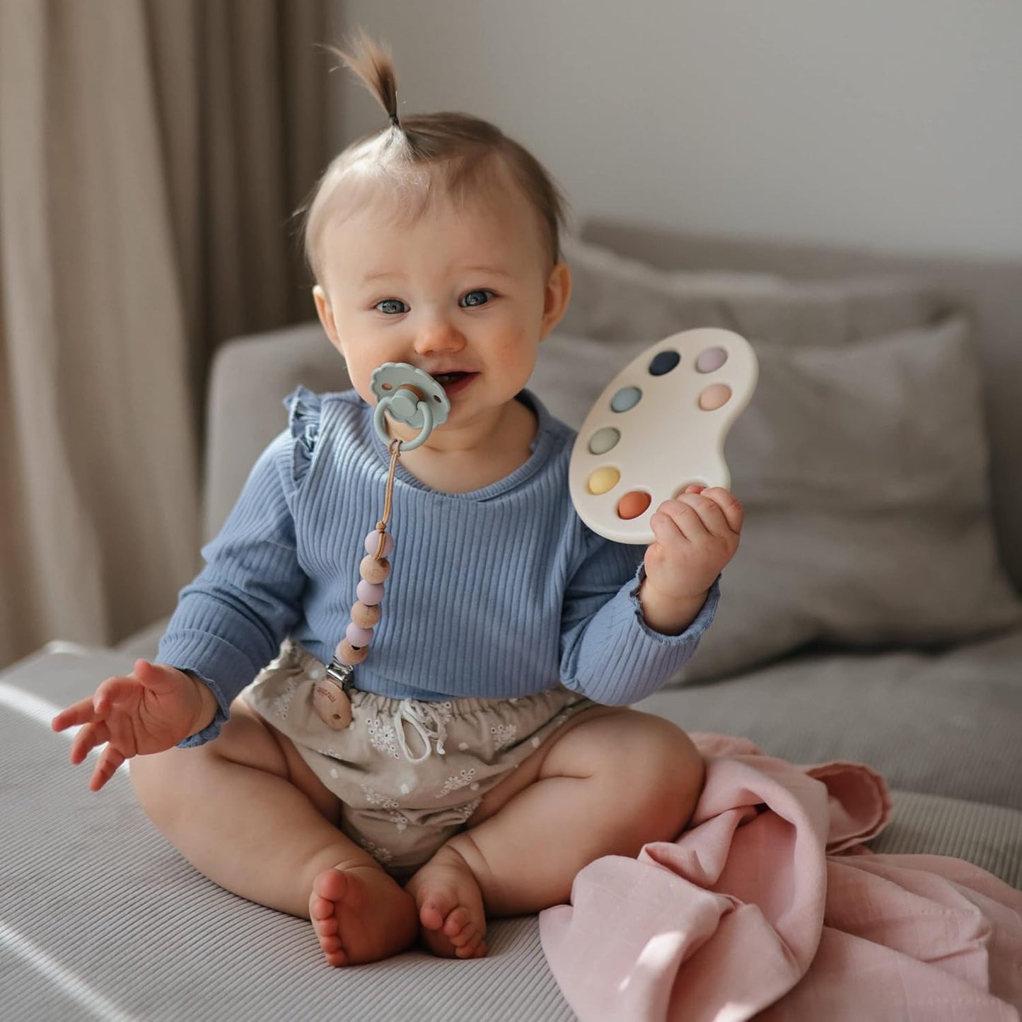 FRIGG Daisy Natural Rubber Baby Pacifier | Made in Denmark | BPA-Free (Dusty Rose/Lily Pad, 6-18 Months) 2-Pack