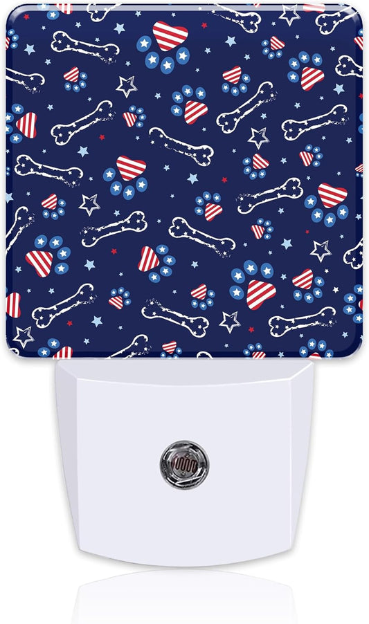 USA Flag and Paw Prints Night Light Plug into Wall, Cute American Patriotic Dog Prints Dusk to Dawn Night Light Plug in,0.5w Energy Saving Sleep Friendly NightLight for Kids Boys Girls Home Decor