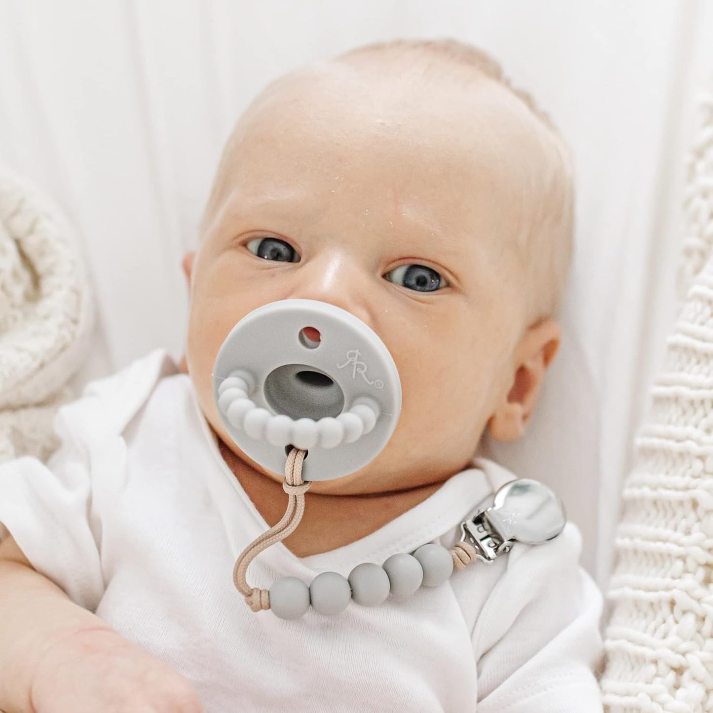 Ryan & Rose Cutie PAT Pacifier Teether (Flat, Grey)