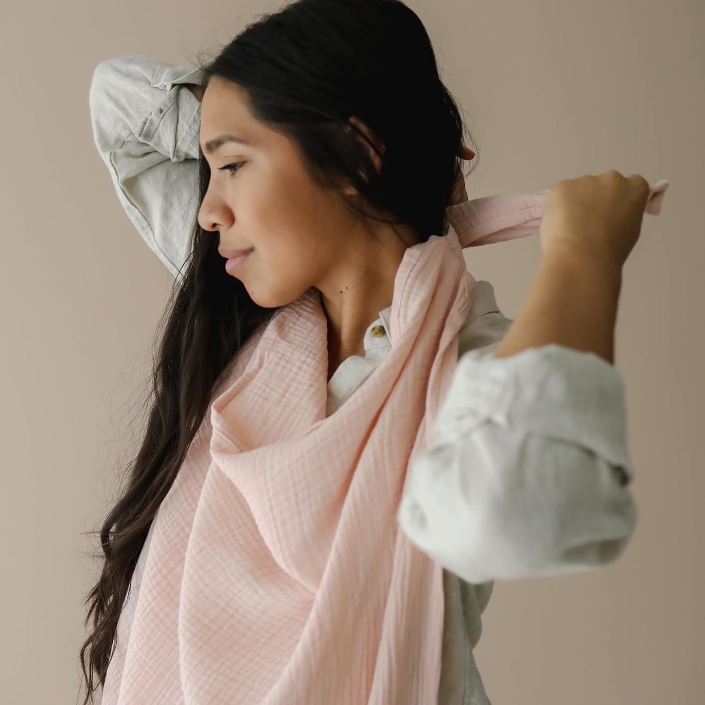 snuggle me® Nursing Cover - 100% Organic Cotton Muslin Nursing Cover Up for Breastfeeding with a BPA-Free Silicone Teether Ring, Ultra-Soft & Lightweight (33.5″ × 39.4″)