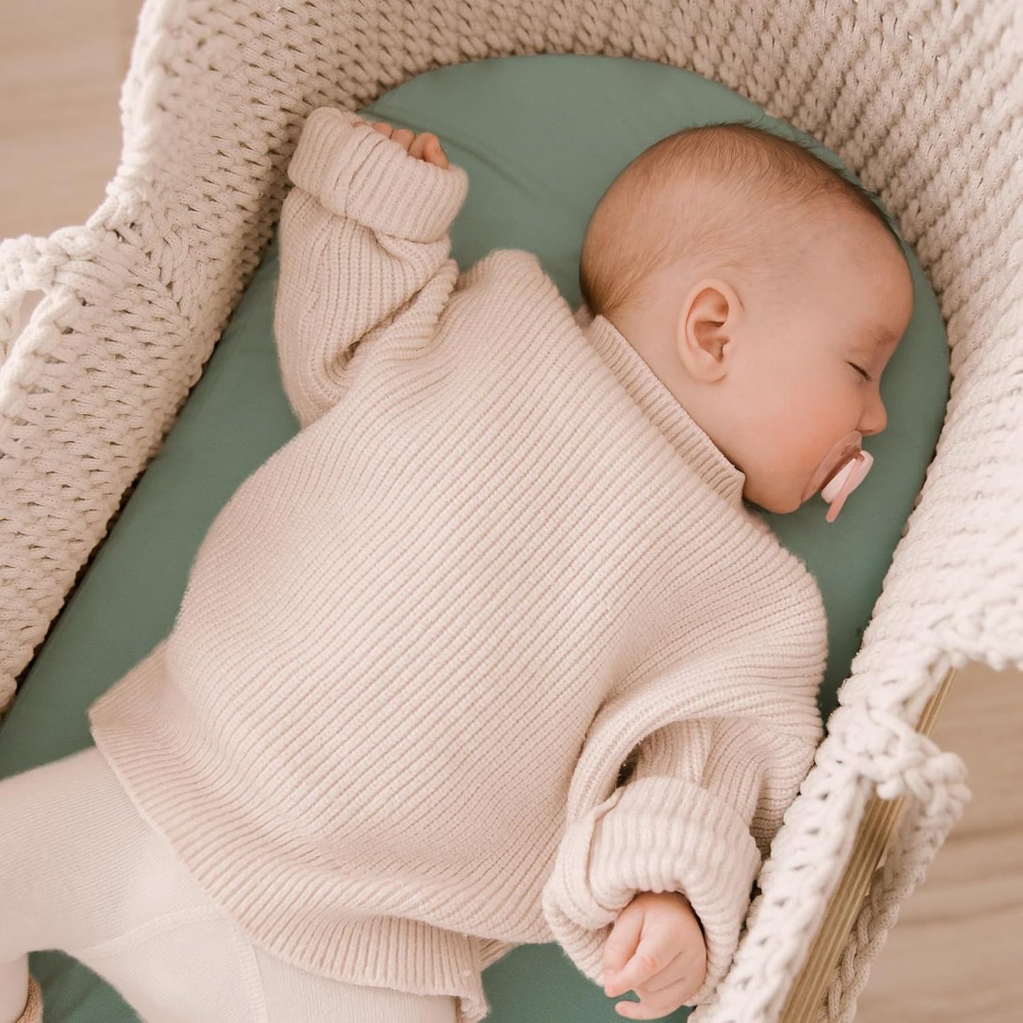 Yoofoss Bassinet Sheets for Baby,3-Pack Fitted Bassinet Sheets Set Compatible with Halo Bassinest Swivel Sleeper,Baby Delight,Angelbliss,Soft Breathable Bassinet Mattress Sheets(Green+Leaf)