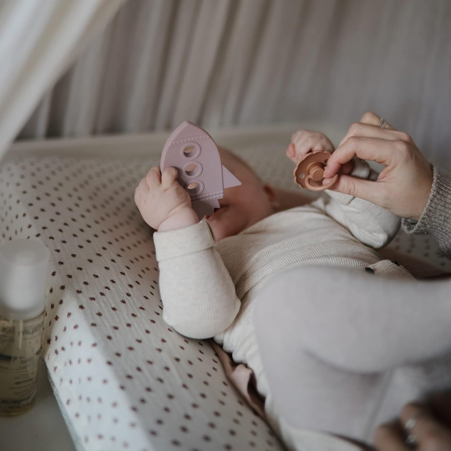 FRIGG Daisy SilkySoft Silicone Baby Pacifier | Made in Denmark | BPA-Free (Chamomile/Peach Bronze, 6-18 Months)