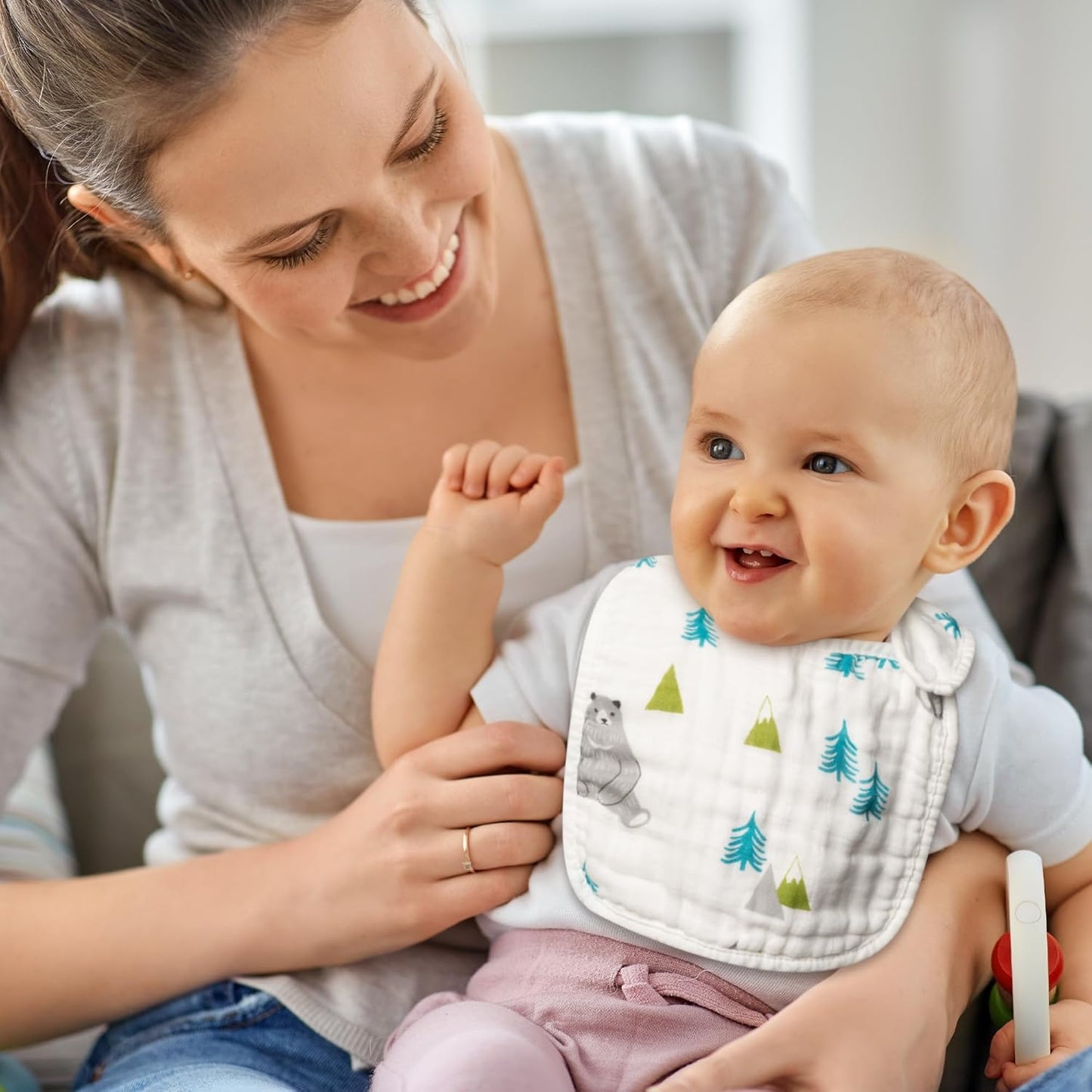 Zainpe 6Pcs Snap Muslin Cotton Baby Bibs Bear Fox Infants Drooling Bib Soft Absorbent Adjustable Burp Cloth Machine Washable Feeding Cloths for Newborn Girl Boy Toddler Teething Eating 0 to 36 Months