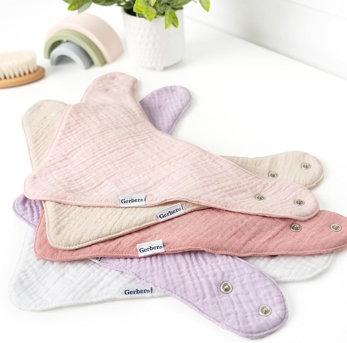 Gerber unisex-baby Muslin Bandana Bibs