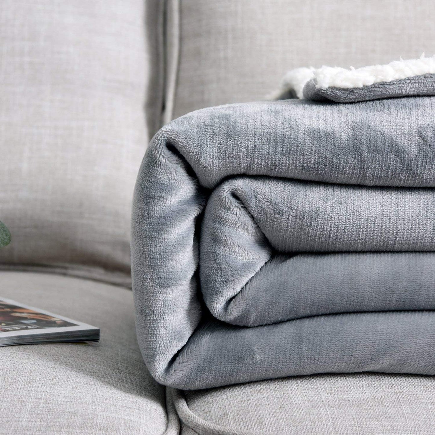 NANPIPER Sherpa Blanket Twin Thick Warm Blankets for Winter Bed Super Soft Fuzzy Flannel Fleece/Wool Like Reversible Velvet Plush Fabric(Light Grey Twin Size 60"x80")