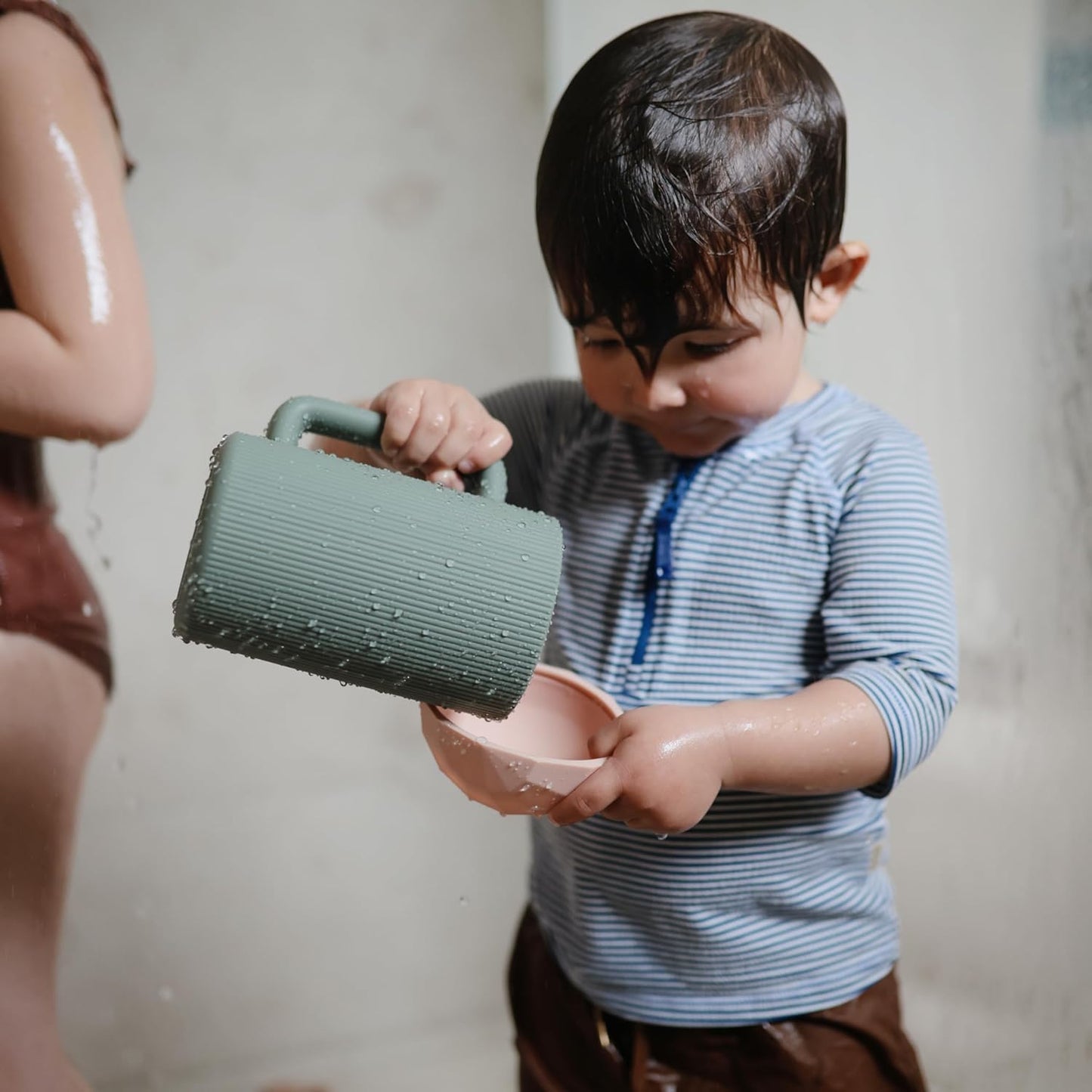 mushie Baby Bath Rinse Cup | 100% Food Grade Silicone | Shampoo & Body Washing Rinser Cup for Kids (Dried Thyme)