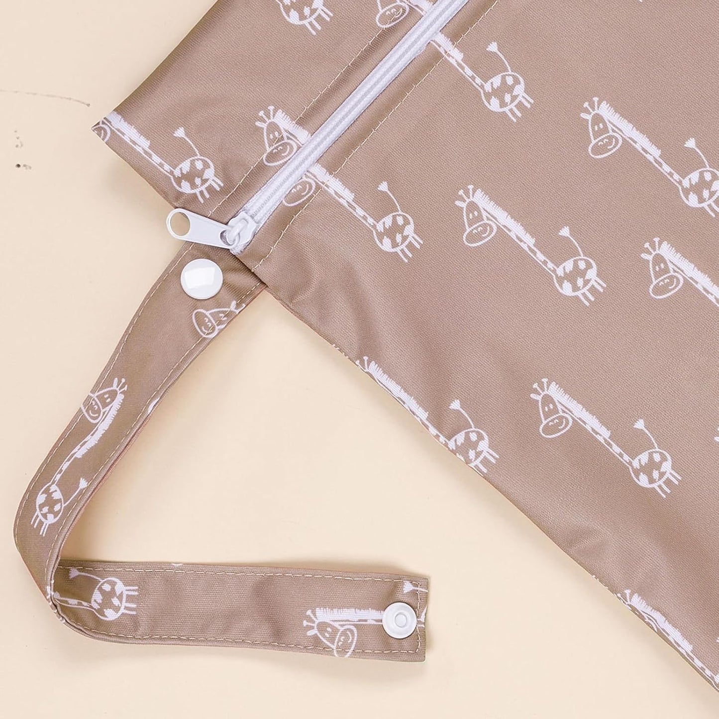 HappyFlute 2pcs Wet Bag Waterproof Bag Set-Cactus and Animal Pattern Wet Bag for Towels,Diaper Bag,Swim Bag,Beach Bag,Gym Bag,Wet/Dry Bag,Wet Clothes Bag,Wet Swimsuit Bag,10.2x14.4 inches.(Giraffe)