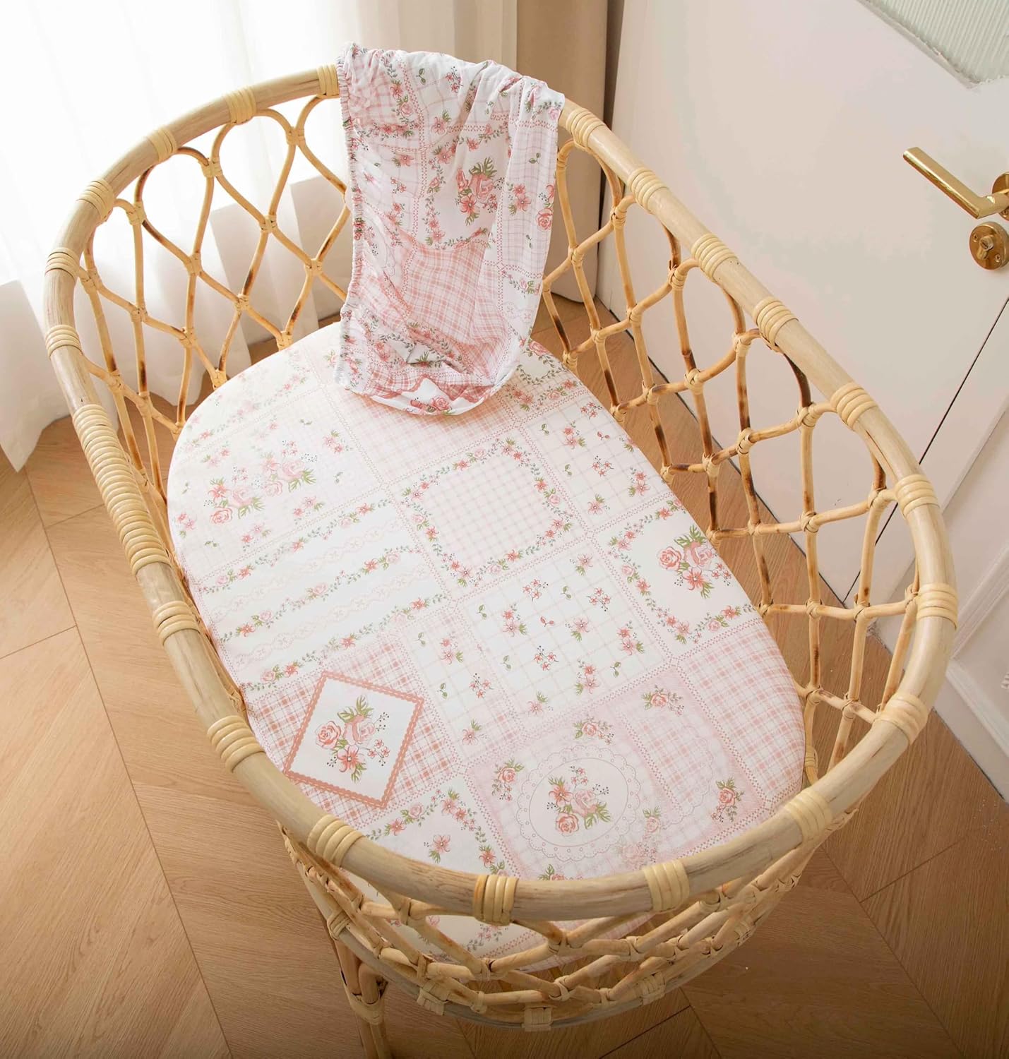 SDY Floral Baby Bassinet Sheets Set 2 Pack,Soft Bassinet Fitted Sheets for Boys Girls,Universal Fit for Bassinets Baby Cradle Moses Basket Oval Rectangle Mattress Set 32 * 16 * 4 inches (Pink Floral)