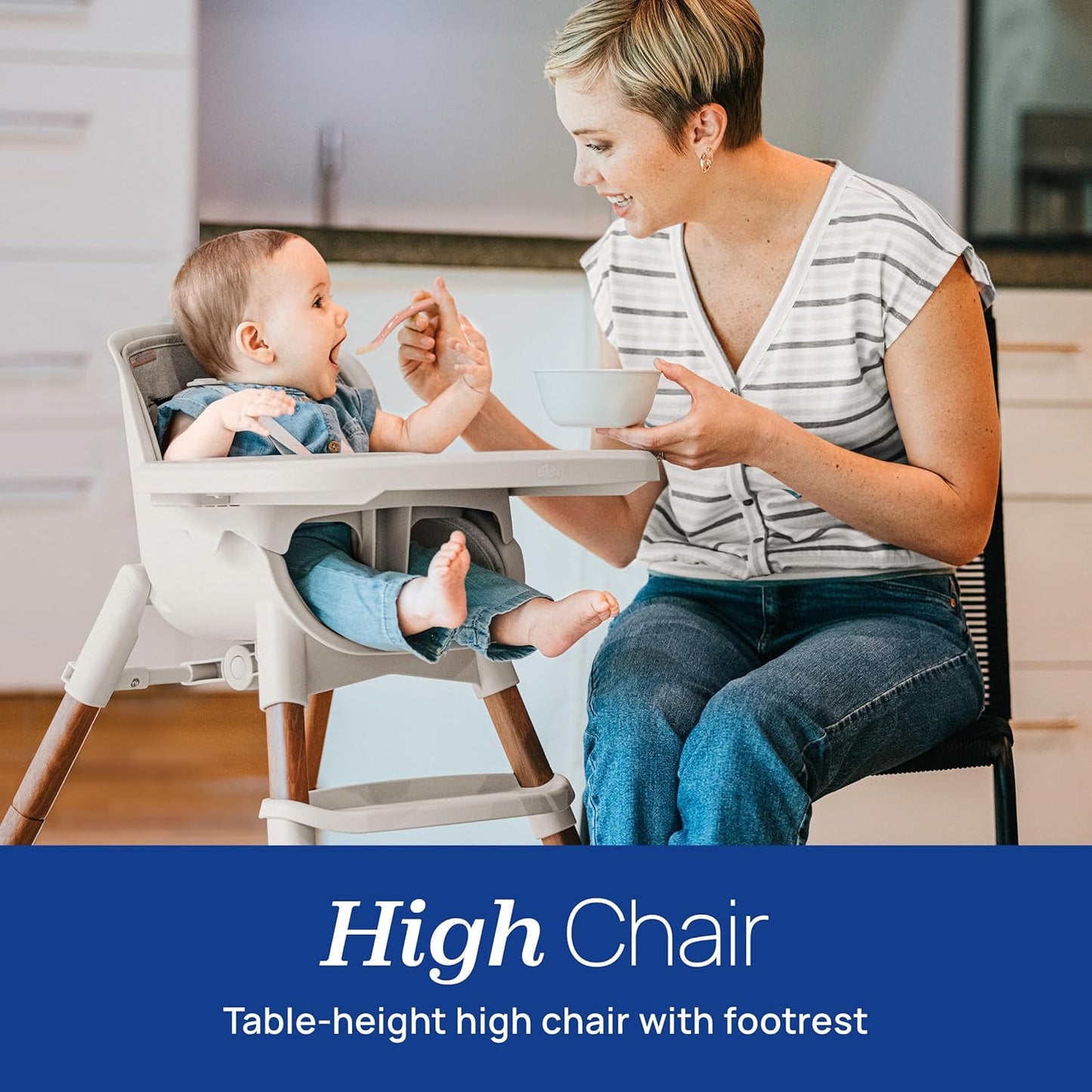 Chicco Zest LE 4-in-1 Folding High Chair, Feeding Chair, Toddler Chair and Youth Stool, Multi-Use Easy Clean High Chair | Crema/White