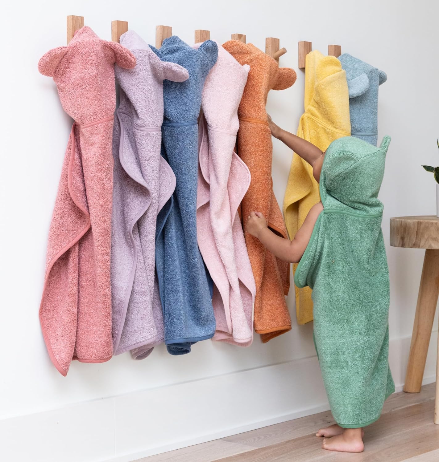 Bella Tunno Baby Bath Towel and Wash Mitt Set – Soft Absorbent Hooded Towels and Mitt-Style Baby Washcloths, Oeko-TEX Certified (Watermelon)